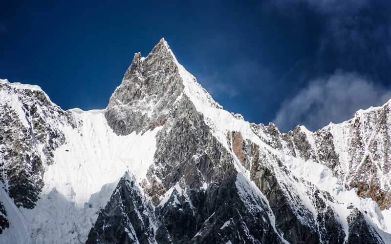 婚姻中肉体出轨 婚姻中肉体出轨怎么办？-第1张图片-知姻爱情顾问